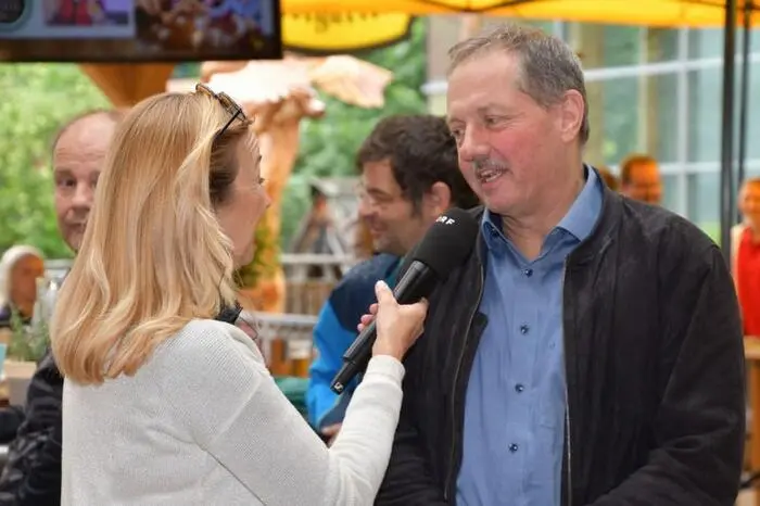  Holzwelt-Geschäftsführer Harald Kraxner stellte das Thema Holz in den Mittelpunkt – als Wirtschaftsfaktor für Landwirtschaft und Bauwesen, aber auch als touristischer Schwerpunkt entlang der Holzstraße.
