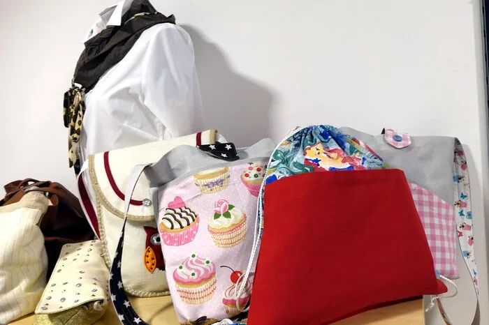Taschen aller Art aus Stoffresten.