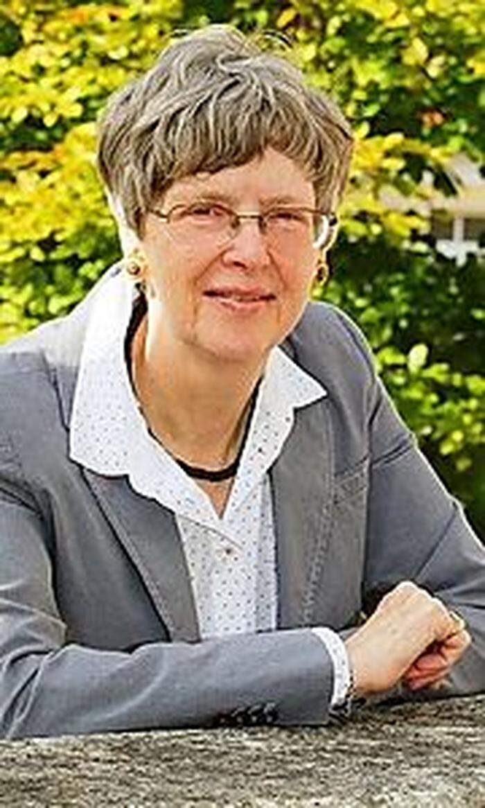 Die britische Politologin Melanie Sully ist Direktorin des Go-Governance-Instituts in Wien. Die 1949 in Bristol Geborene war Radiokorrespondentin ("Voice of America") und Professorin an der Diplomatischen Akademie Wien. 