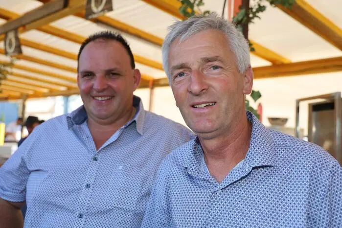 „Wir wollen, dass sich die Leute unterhalten und unsere Produkte genießen. Daher haben wir bewusst auf musikalische Begleitung verzichtet“, so die Hauptorganisatoren Reinhard Lang und Johann Trummer