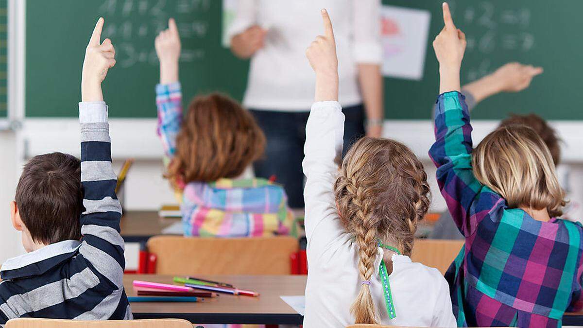 Zahlen auf der Tafel, aber nicht im Zeugnis. An manchen Volksschulen in Kärnten beurteilen die Lehrer schriftlich