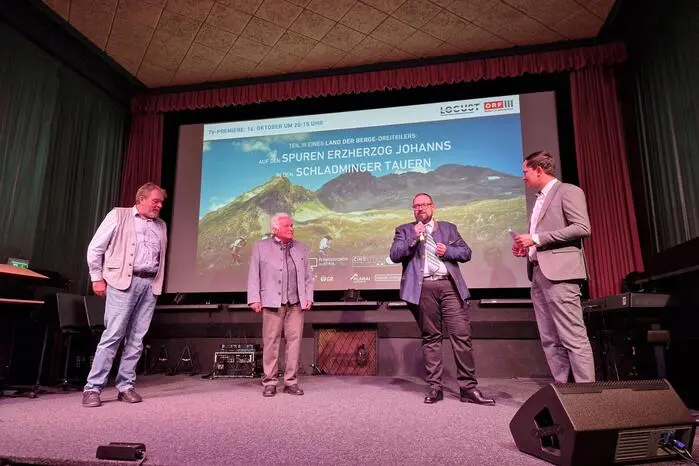 Regisseur Wolfgang Scherz, Historiker und Drehbuchautor Josef Hasitschka, Texter Werner Huemer sowie Kameramann und Produzent Manuel Mellacher gaben Einblick in den Film, in dem das kulturelle Erbe des steirischen Prinzen bis in die heutige Zeit beleuchtet wird.
