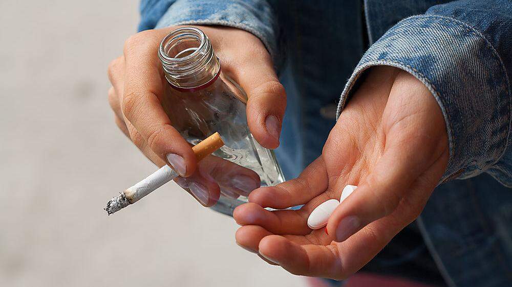Alkohol und Nikotin verursachen laut Expertin nach wie vor die größten gesundheitlichen Schäden bei den Steirern