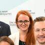 Laura Sachslehner (27), hier hinter Ex-Landesparteichef Gernot Blümel, wird ÖVP-Generalsekretärin
