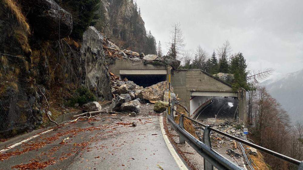 Die Plöckenpassstraße ist auf italienischer Seite schwer beschädigt