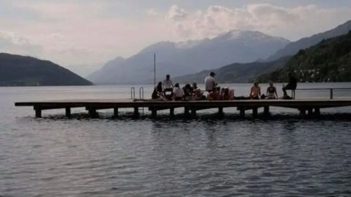Jugendliche versammelten sich am Wochenende im Strandbad Döbriach