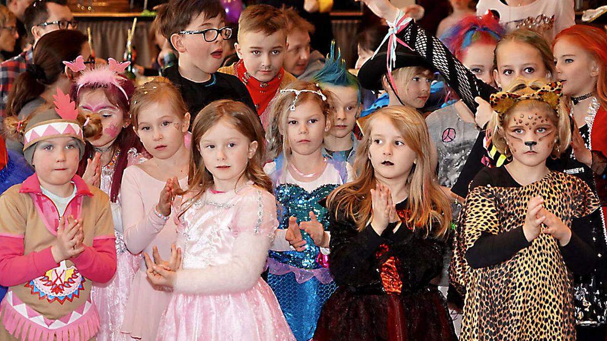 Ausgelassene Stimmung beim Kinderfasching im Veranstaltungszentrum Möllbrücke