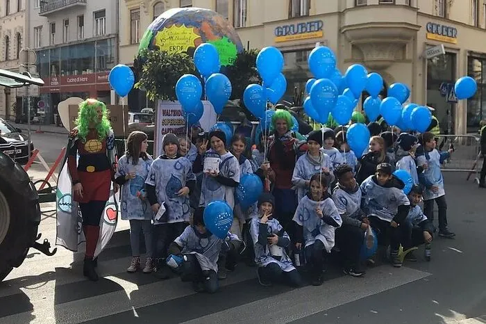 VS Waltendorf mit Waltendorf`s Superhelden