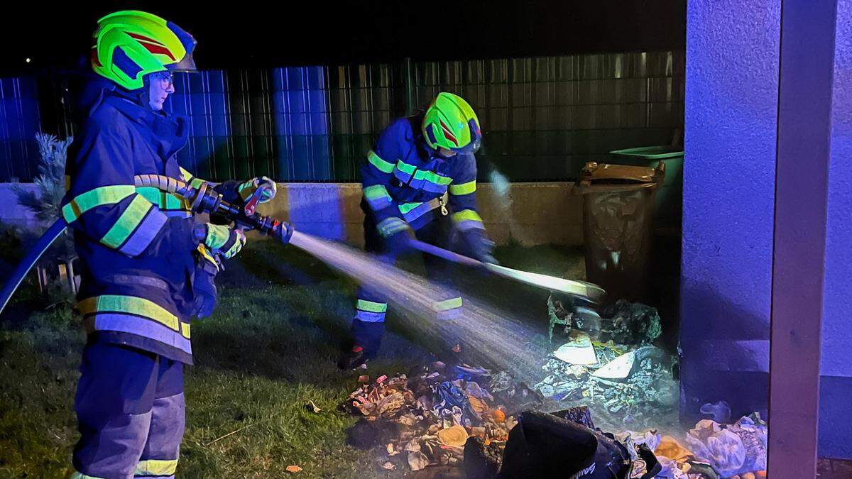 Die Mitglieder der FF Mautern führten Nachlöscharbeiten durch