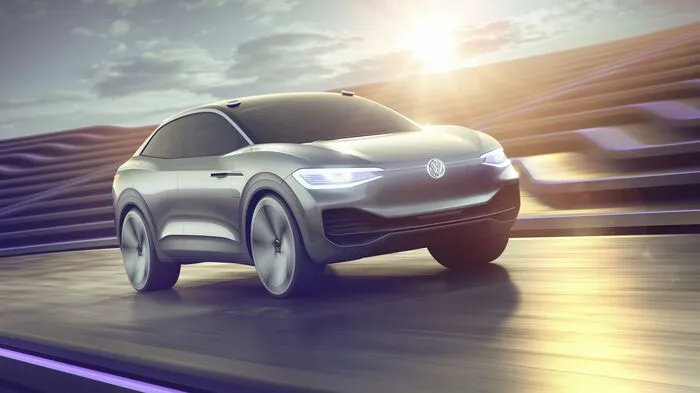 Volkswagen ist spät dran – aber dafür geben die Wolfsburger jetzt umso mehr Gas. Oder in diesem Fall wohl eher: Strom. Nach den Premieren der Studie eines kompakten Stadtflitzers auf dem Pariser Autosalon im vergangenen Herbst und dem elektrischen Bulli namens Buzz Anfang 2017 auf der Messe in Detroit hat jetzt das dritte Modell der I.D.-Familie in Schanghai seinen Einstand gegeben: der Crozz.