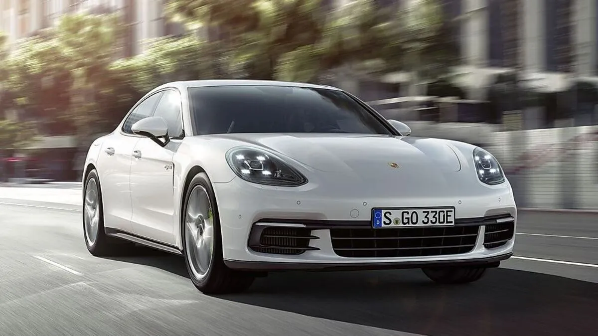Porsche Panamera 4 E-Hybrid