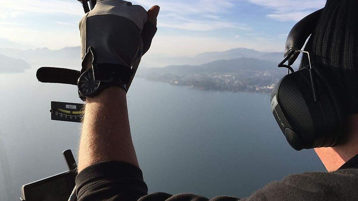 Das Luftschiff flog über die Wörthersee-Ostbucht.