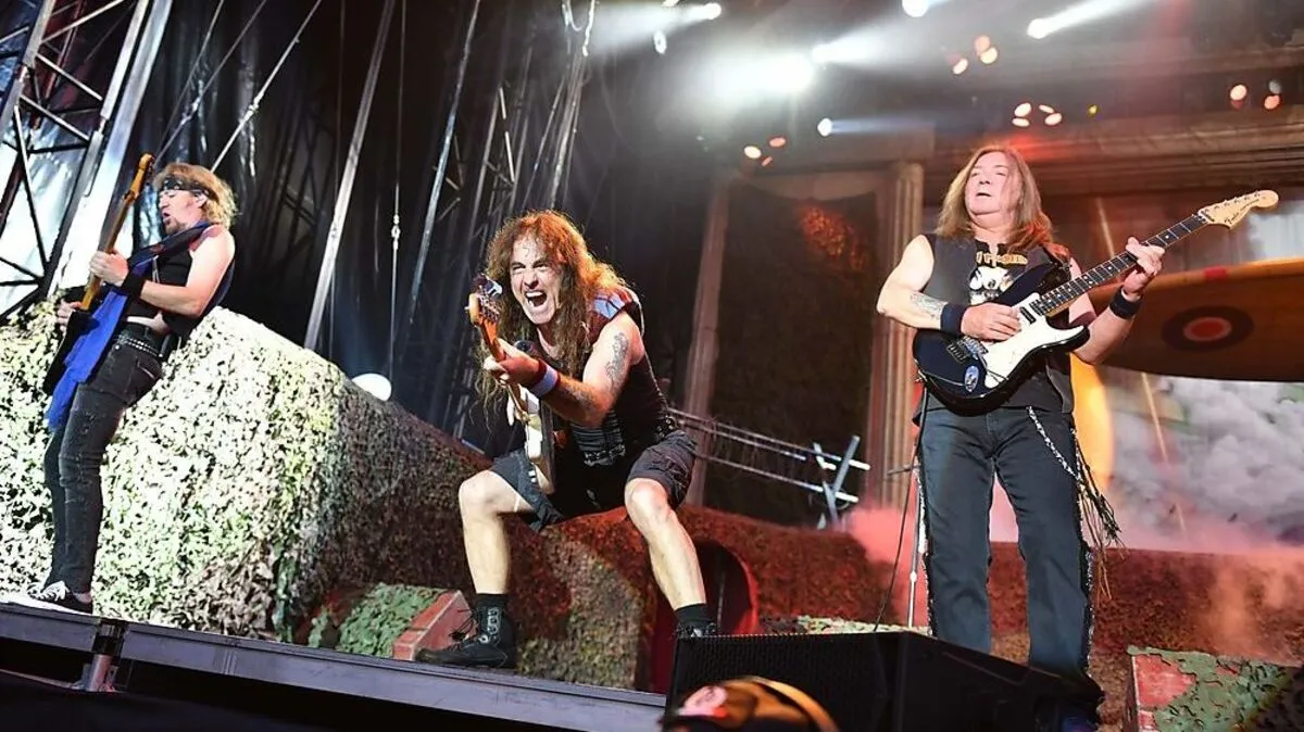 Adrian Smith, Steve Harris und Dave Murray wissen, was echte Metaller wollen