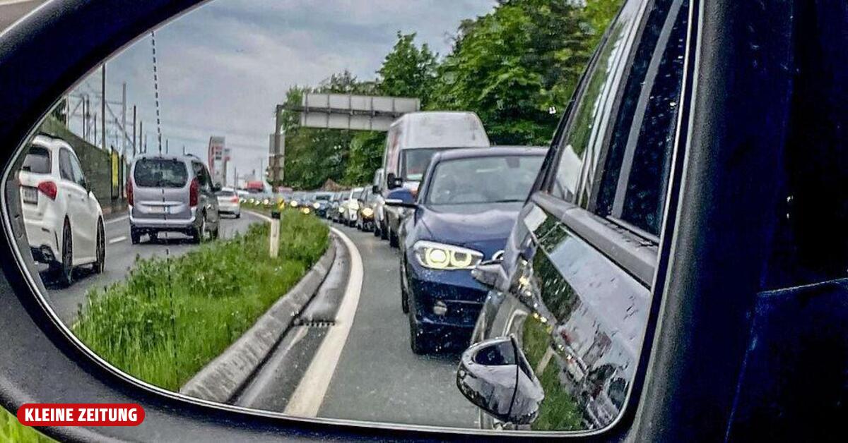 Verkehrsunfall beim Shopping Nord in Graz sorgte für Riesenstau