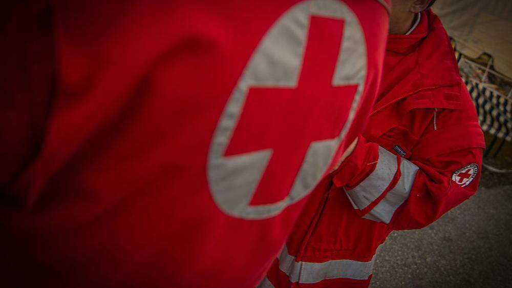 Nach der Erstversorgung durch das Rote Kreuz wurde der Mann ins Klinikum gebracht