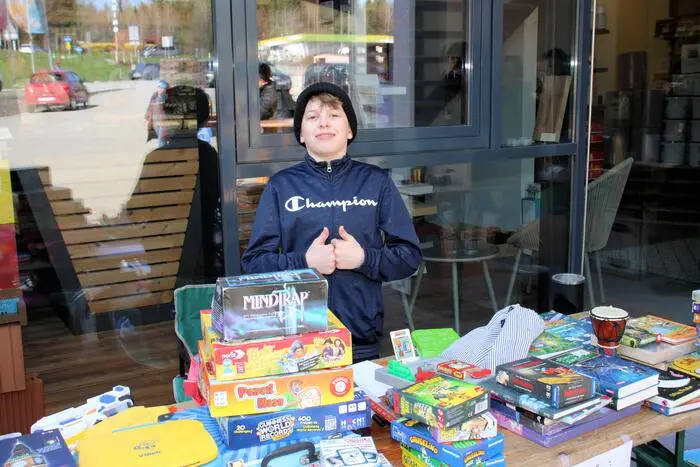 Kinder Charity Flohmarkt