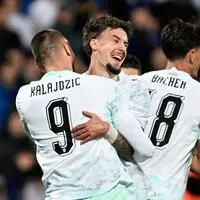Christoph Langs Jubel mit Sasa Kalajdzic
