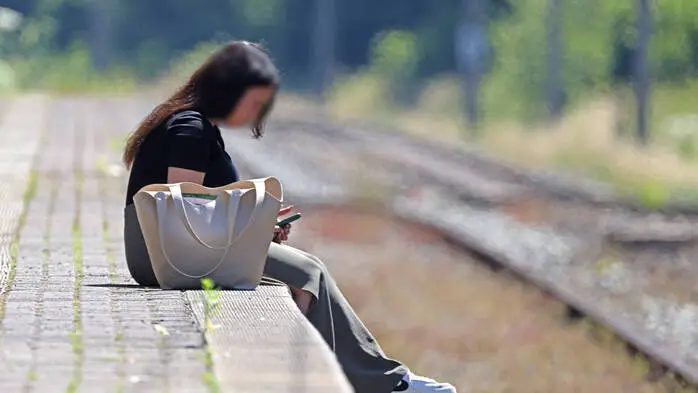 Eine Elfjährige soll in Deutschland von ihrem Stiefvater geschwängert worden sein, die Ermittlungen laufen (Themenbild)