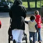 Nicht-Österreicher beziehen pauschaliertes Kinderbetreuungsgeld, da sie zumeist sozial schwächer sind.