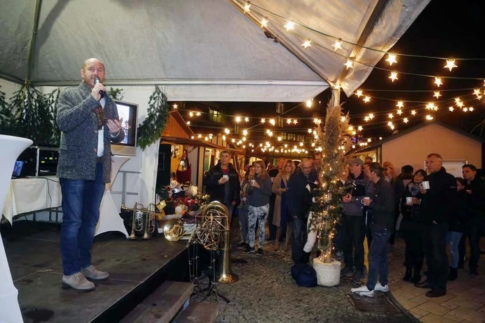Das abwechslungsreiche Rahmenprogramm macht den Adventmarkt à la Loipersdorf zu einem besonderen Erlebnis. 