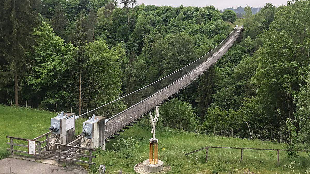 Baustart für die Hängebrücke St. Luzia