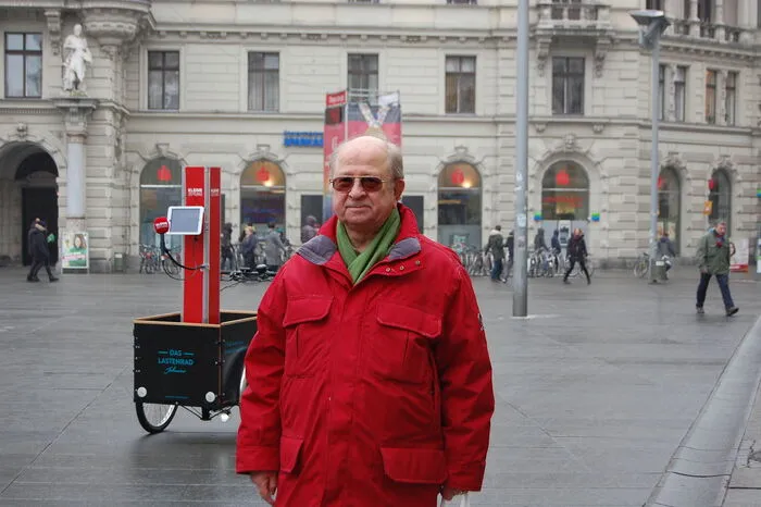 Roman Prochaska: "Was sich zu meinem persönliche Nachteil entwickelt hat, ist das verschwinden der Buchläden. Es gab welche in der Murgasse, am Hauptplatz und in der Sackstraße. Bildung hat keinen Platz mehr, während für die Wirtschaft alles getan wird."
