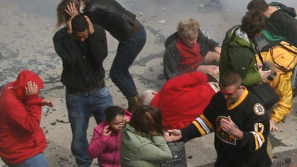 Unmittelbar nach der Detonation der Bombe beim Boston-Marathon im April 2013: Auch da waren Täter am Werk, die ohne Absprache mit einer Terrororganisation agierten