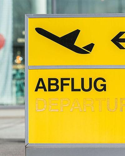 Bei einer Verspätung von mehr als drei Stunden steht den Passagieren an sich eine Entschädigung zu, so ist es in der europäischen Fluggastrechteverordnung geregelt - es gilt aber eine Ausnahme