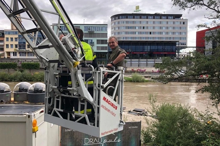 Feuerwehr und Bundesheer sind im Einsatz
