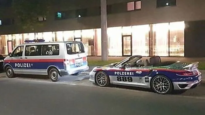 Für die Austroball-Rallye ließ ein Grazer seinen Porsche folieren