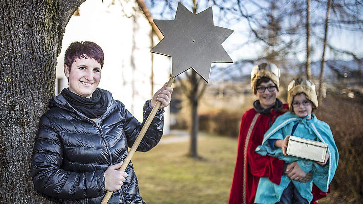 Simone Kothmeier hat auch ihre jüngeren Brüder Florian und Michael zu den Sternsingern gebracht