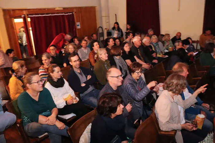 Es war eine der letzten Vorstellungen im mittlerweile legendären Polsterlkino, da die Pfarre Ligist das Gebäude und die Räumlichkeiten komplett neu plant und baut.