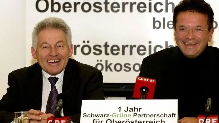 Im Jahr 2003 gingen Oberösterreichs Landeshauptmann Josef Pühringer und Rudolf Anschober die erste schwarz-grüne Koaltion Österreichs ein. Sie hielt zwölf Jahre lang.