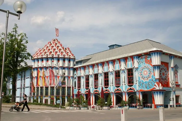Der Fuchspalast in St. Veit/Glan trägt unübersehbar die Handschrift von ernst Fuchs