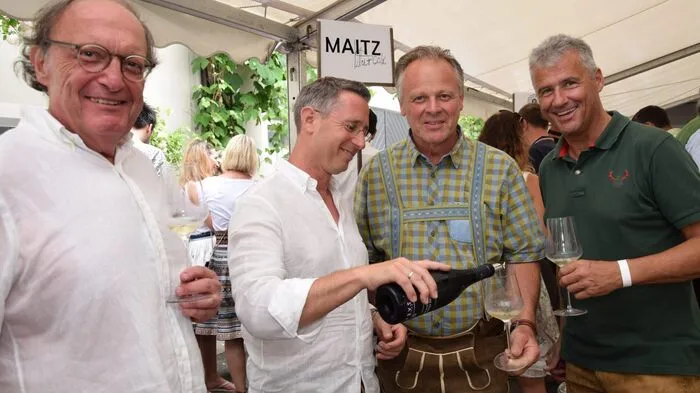 Viele Fotos zum Durchklicken...