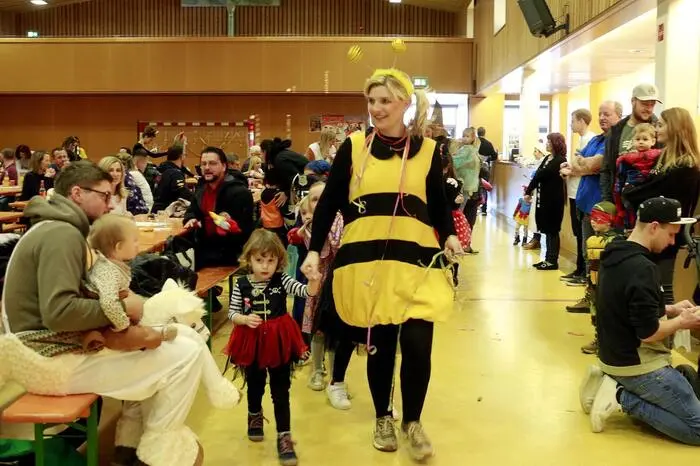 So feierte der Ottendorfer Nachwuchs beim Kindermaskenball.