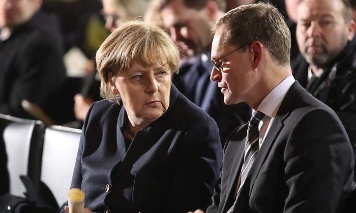 Kanzlerin Angela Merkel und Berlins Bürgermeister Michael Müller