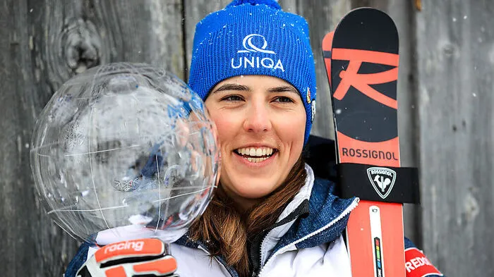 Top: Petra Vlhova: Die Slowakin gewann als erste ihres Landes den Gesamtweltcup. Vlhova ist eine Allrounderin, wie sie im Buche steht, die 25-Jährige bestritt alle 31 Rennen und kam in Slalom, Riesentorlauf, Parallelbewerb und Super-G auf das Podest, in der Abfahrt verpasste sie dieses als Vierte knapp. Die Kombination stand nur bei der WM auf dem Programm, da wurde sie wie im Slalom Zweite.