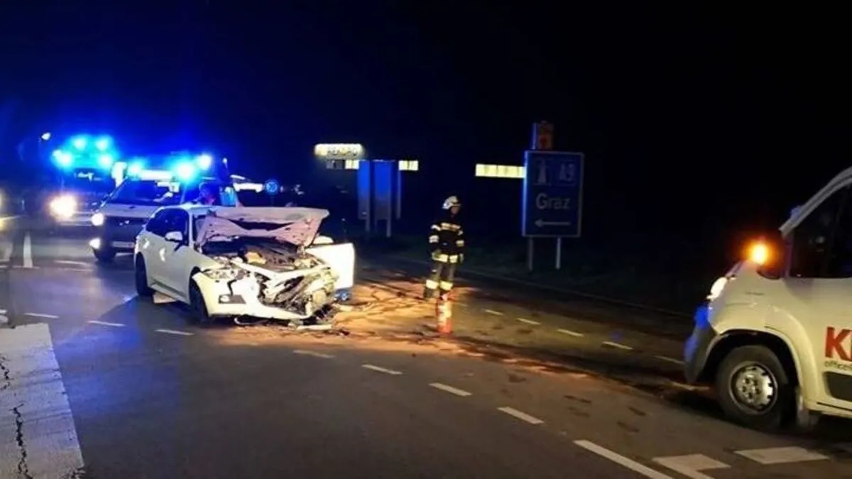 Mitglieder der FF Weitendorf beim Unfalleinsatz