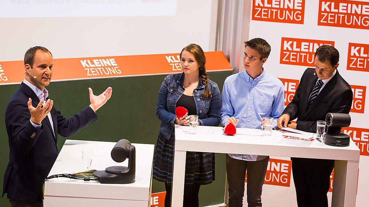 Strolz stellte sich an der Universität Klagenfurt den Fragen