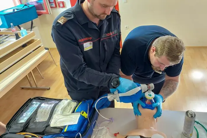 Klicken Sie sich durch die Fotos vom Trauma First Responder Kurs bei der FF Mooskirchen.