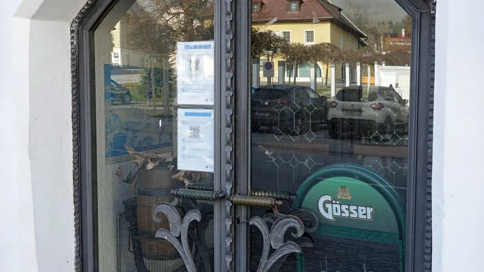 Anfang 2022 gab der letzte Pächter des "Stainacher Hofes" nach einem Konkurs auf, seitdem ist hier allzeit gültiger Ruhetag