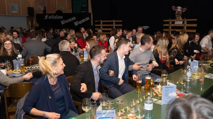 Am Freitag ertönte zum ersten Mal in diesem Jahr wieder ein kräftiges „Bumm Bumm“ aus dem Rathaussaal in Ferlach.