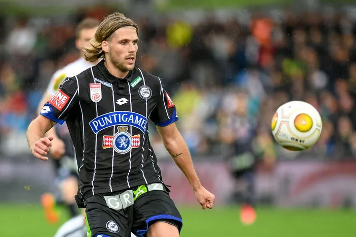 Philipp Zulechner war als Solospitze aufgestellt und spielte gut.