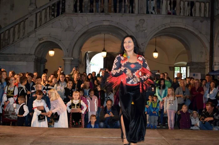 Klicken Sie sich bitte durch die weiteren Fotos!