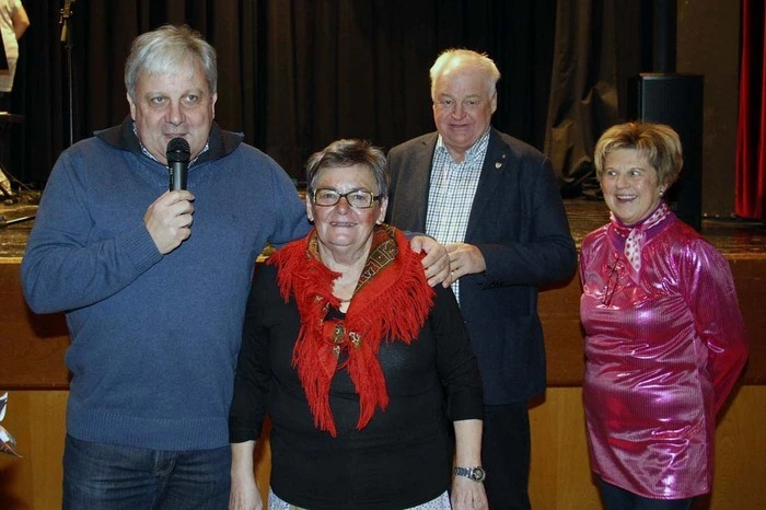 Nach kurzen Grußworten von Obfrau Christine Leitgeb eröffneten...