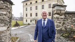 Bürgermeister Gerhard Oleschko läuft Gefahr, über 50.000 Euro an seine eigene Gemeinde überweisen zu müssen