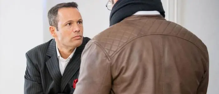 Anwalt Andreas Mauhart (hier mit einem anderen Mandanten) wird den 51-jährigen mutmaßlichen Gewalttäter verteidigen.