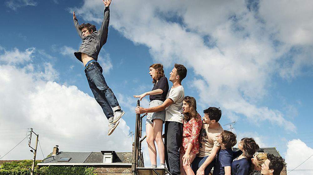 Jugendliche aus Graz wagen gemeinsam mit der &quot;Compagnie Adhok&quot; einen Luftsprung ins Ungewisse