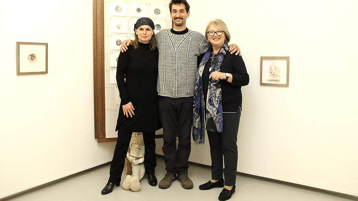 Barbara Ambrusch-Rapp, Mirko Malle und Galeristin Marija Šikoronja 